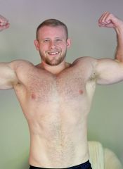 hairy bodybuilder ryan judd solo naked at gayhoopla