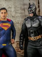 topher-dimaggio-mencom-batman-vs-superman-9